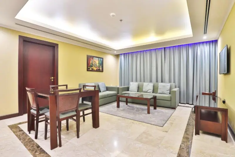 Deluxe One-Bedroom Apartment